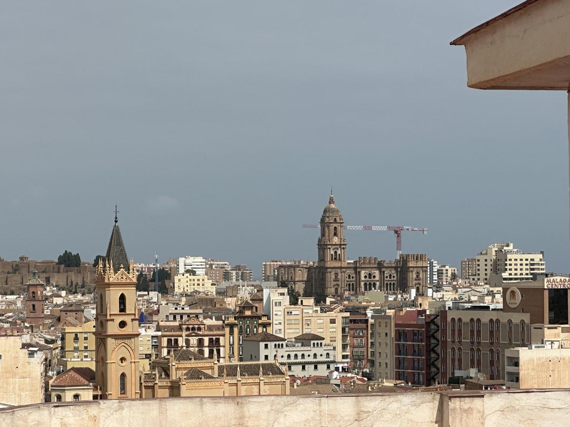 Atico Plaza Bailen Malaga Centro Apartment Exterior photo